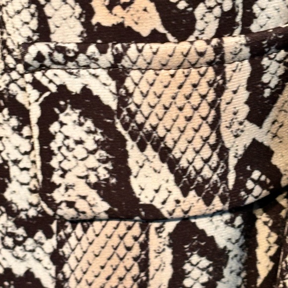 Joseph Ribkoff Blazer (no buttons) - Picture 5 of 6